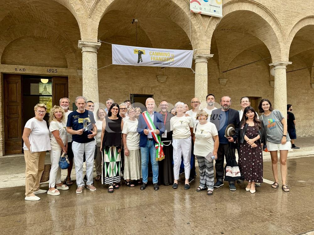 Cammino di Francesco, inaugurato a Santa Maria degli Angeli il punto informativo