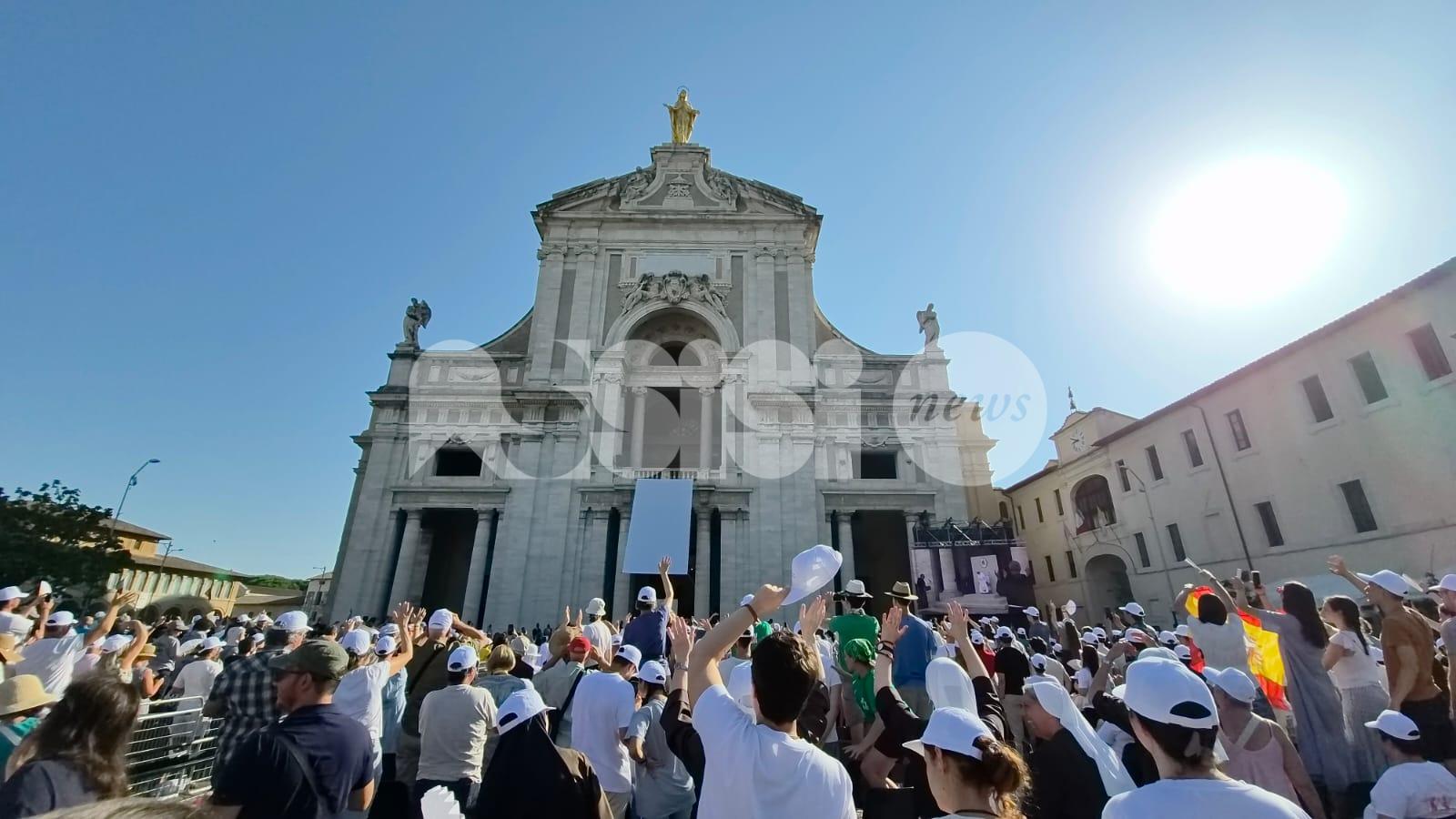 Assisi accoglie Papa Leone XIV: si chiude il GO! Franciscan Youth Meeting (foto e video)