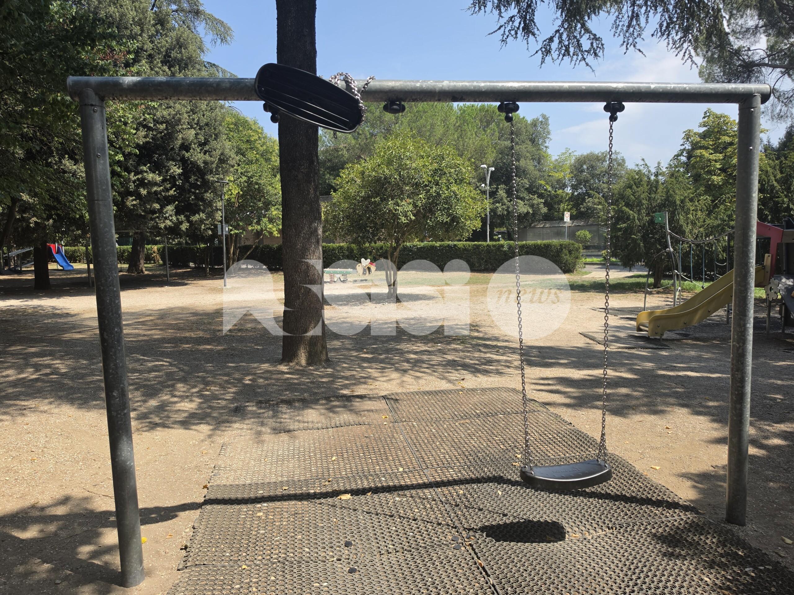 Parco pubblico di fronte la Basilica di Santa Maria nel degrado: sollecito urgente di Forza Italia