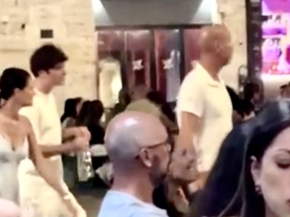 Noah Schnapp ad Assisi e Perugia: Will di Stranger Things in vacanza in Umbria (foto e video)