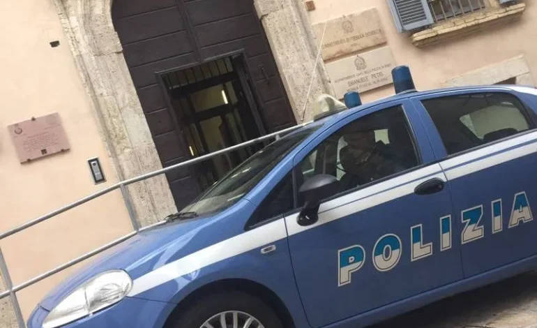 Dà in escandescenza aggredendo medici e poliziotti: arrestata 54enne