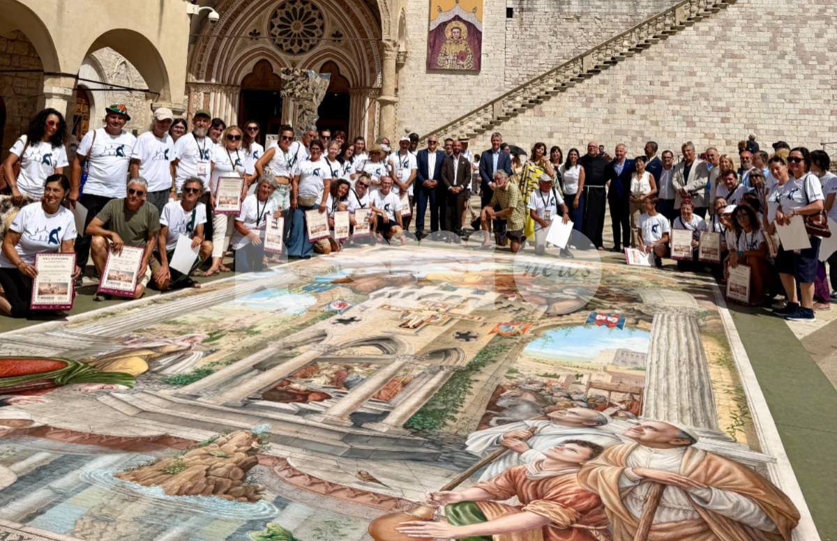 Madonnari ad Assisi, concluso l'omaggio a San Francesco: mostra delle opere a Natale (foto e video)