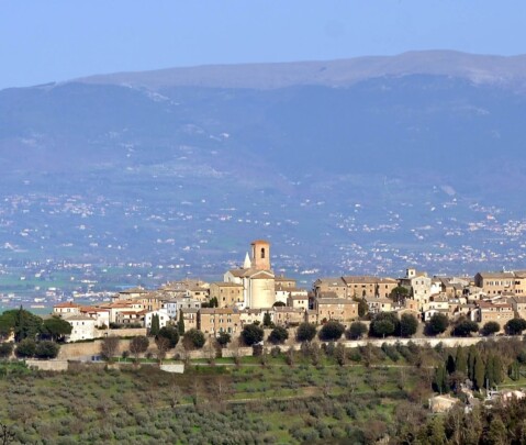 Bettona Urban Poetry: il borgo diventa palcoscenico per musica e arte