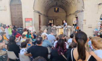 Birba chi legge, Assisi ha festeggiato le storie: successo di partecipazione e pubblico per la nona edizione