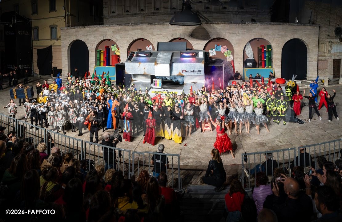 Sfilata del Rione Moncioveta al Palio de San Michele 2026: in scena Errore di stampa (foto)