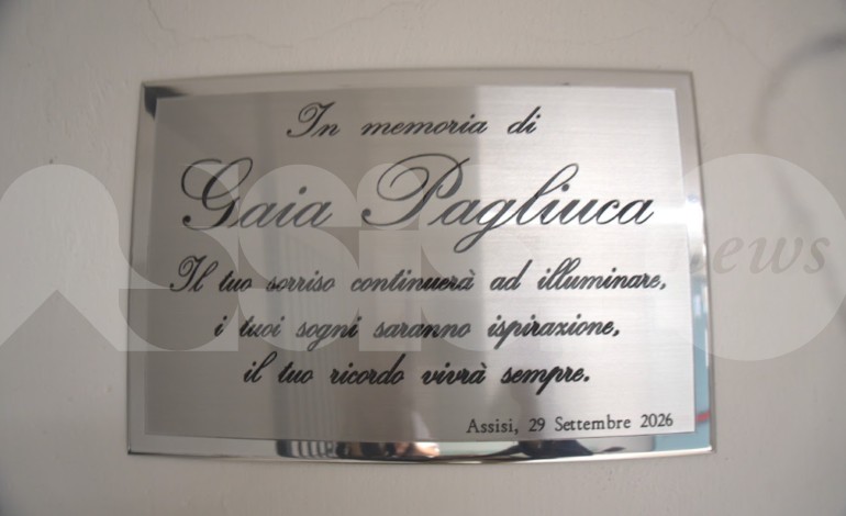 Il Properzio non dimentica Gaia Pagliuca: dedicata un’aula alla ex studentessa prematuramente scomparsa (foto)