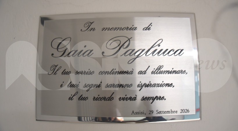 Il Properzio non dimentica Gaia Pagliuca: dedicata un'aula alla ex studentessa prematuramente scomparsa (foto)