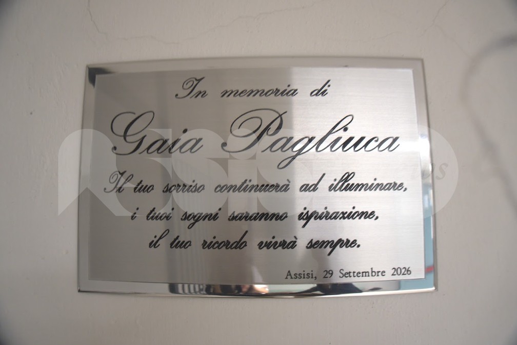 Il Properzio non dimentica Gaia Pagliuca: dedicata un'aula alla ex studentessa prematuramente scomparsa (foto)