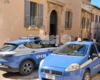Raccolgono fondi per aiutare persone non udenti o disabili, ma è una truffa: denunciate due donne