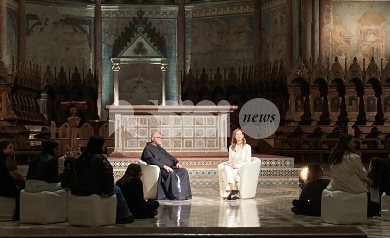 “Francesco il Santo di Tutti”: fra Marco Moroni racconta su Rai1 l’ostensione. I ringraziamenti del sindaco