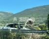 Auto in fiamme sulla SS 75 tra Capodacqua e Spello: traffico in tilt verso Foligno (video)