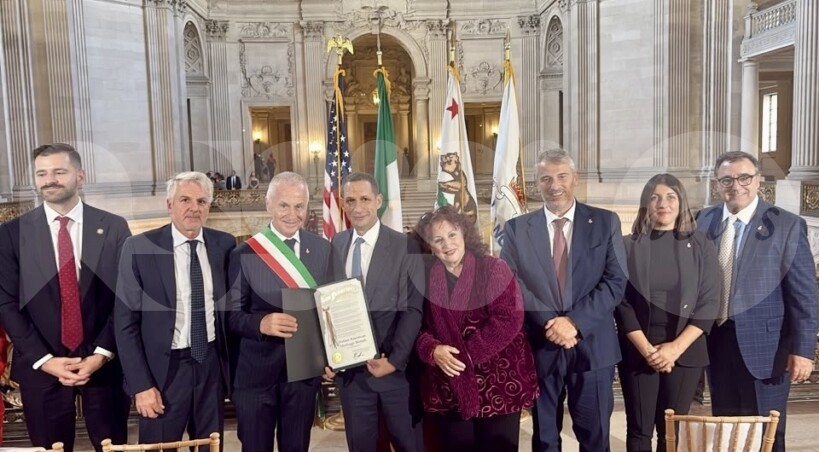 Inaugurata a San Francisco una mostra dedicata al Santo di Assisi; presente anche una delegazione comunale (foto)